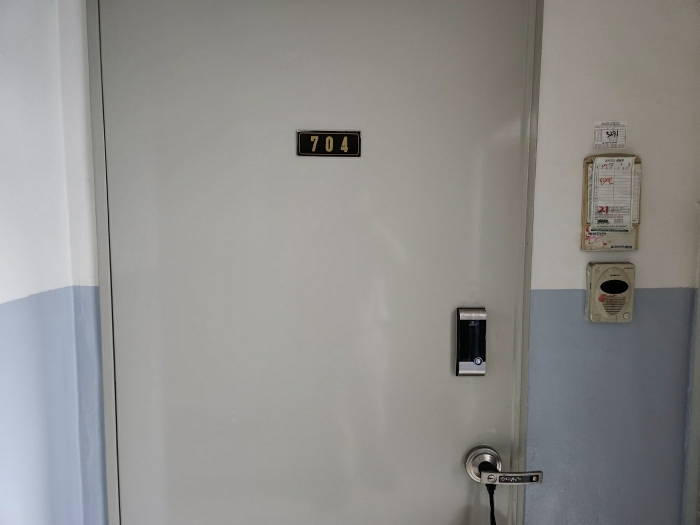 B0002402024013055223612.jpg