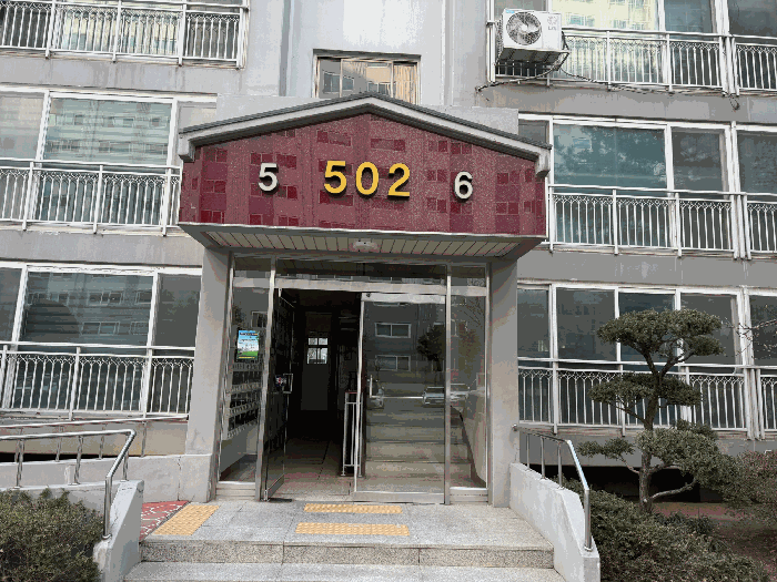 B000270202601300000895.jpg